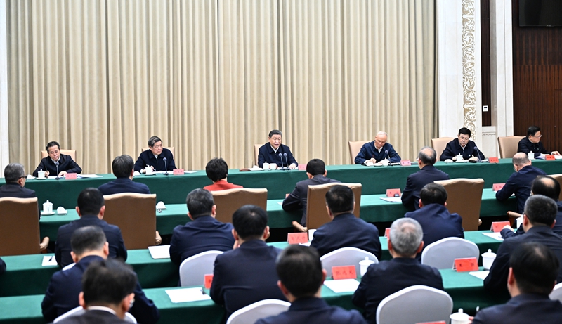 ??2月8日上午，中共中央總書記、國家主席、中央軍委主席習(xí)近平在吉林省長春市聽取吉林省委和省政府工作匯報(bào)，發(fā)表了重要講話。