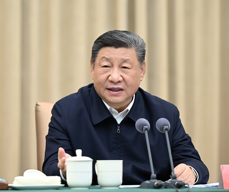 ??2月8日上午，中共中央總書記、國家主席、中央軍委主席習(xí)近平在吉林省長春市聽取吉林省委和省政府工作匯報(bào)，發(fā)表了重要講話。